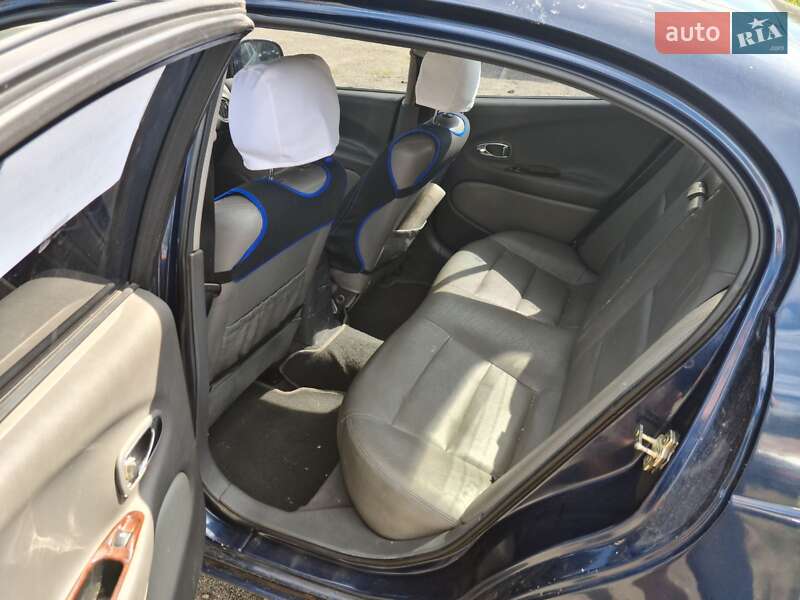 Daewoo Leganza 2001