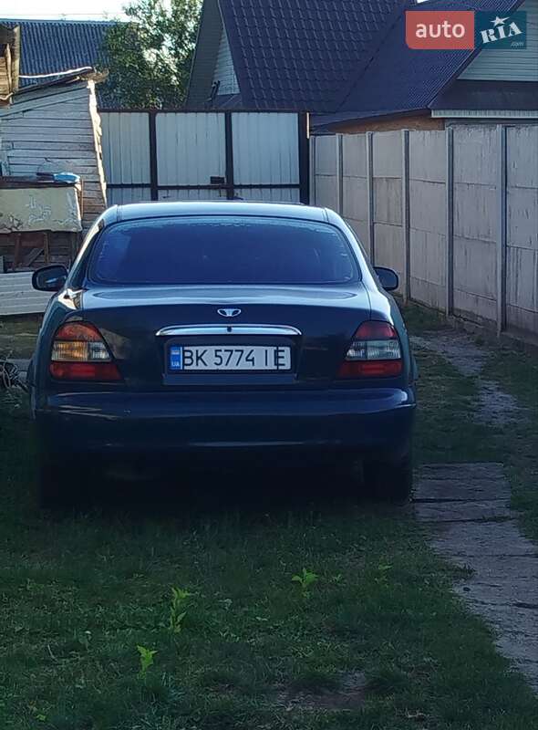 Седан Daewoo Leganza 1998 в Сарнах