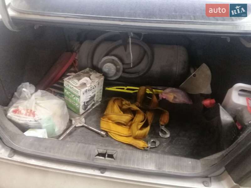 Седан Daewoo Leganza 2001 в Харькове