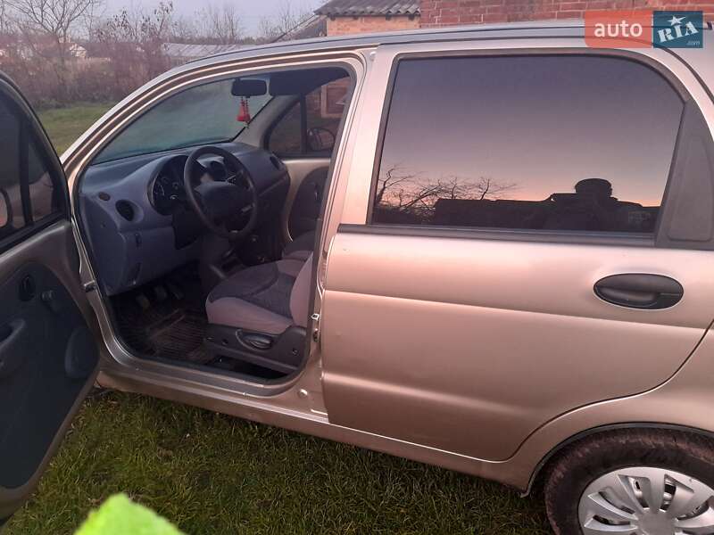 Хэтчбек Daewoo Matiz 2012 в 