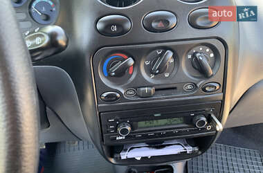 Хэтчбек Daewoo Matiz 2013 в 