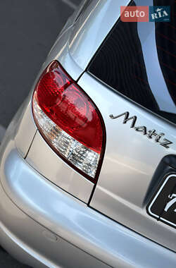 Хэтчбек Daewoo Matiz 2012 в 