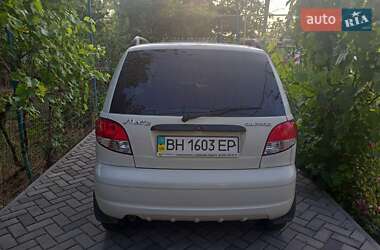 Хэтчбек Daewoo Matiz 2013 в 