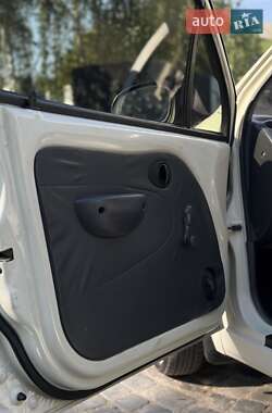 Хэтчбек Daewoo Matiz 2011 в 