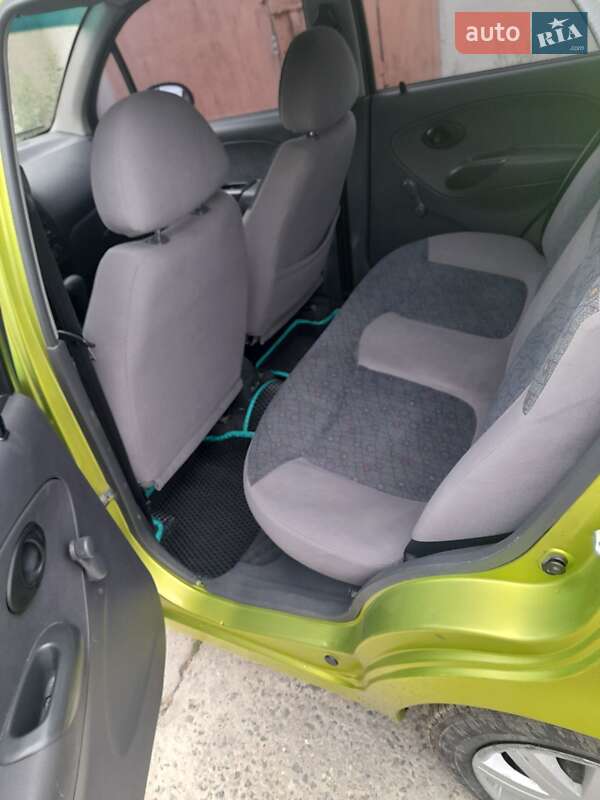 Хэтчбек Daewoo Matiz 2012 в Староконстантинове