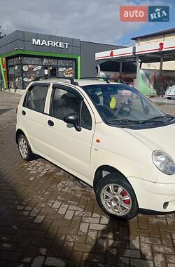 Хетчбек Daewoo Matiz 2012 в 