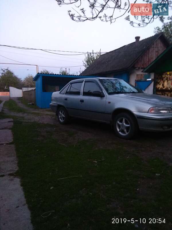 Седан Daewoo Nexia 2005 в Емильчине