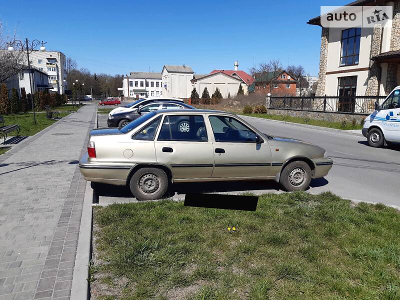 Седан Daewoo Nexia 2006 в 