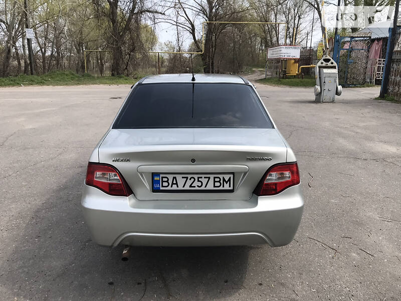 Седан Daewoo Nexia 2008 в Кременчуці