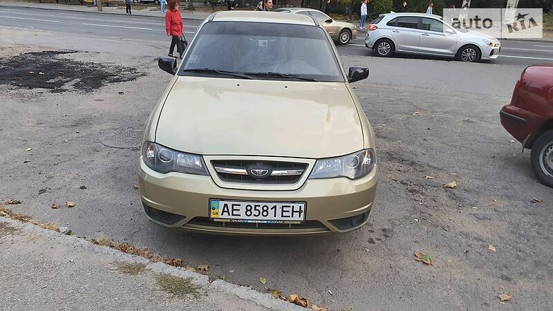 Седан Daewoo Nexia 2009 в Днепре