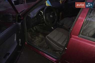 Седан Daewoo Nexia 2012 в 