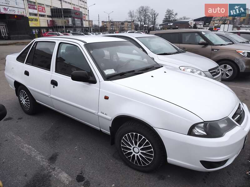 Седан Daewoo Nexia 2011 в Каменском фото 4 Седан Daewoo Nexia 2011 в Каменском