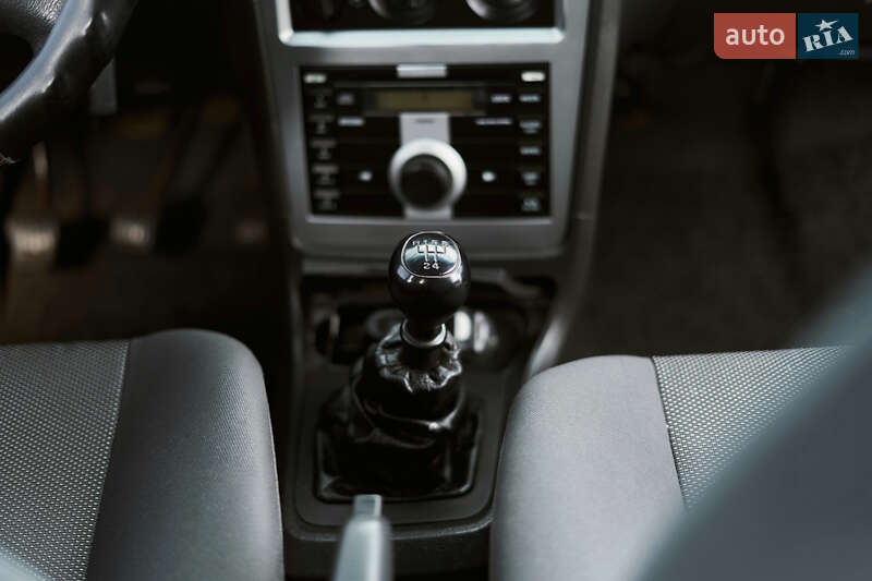 Седан Daewoo Nexia 2008 в Ужгороді