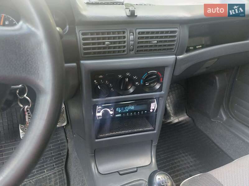Седан Daewoo Nexia 2007 в Запорожье
