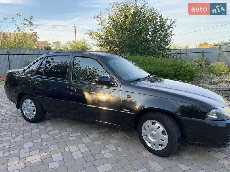 Седан Daewoo Nexia 2012 в Киеве