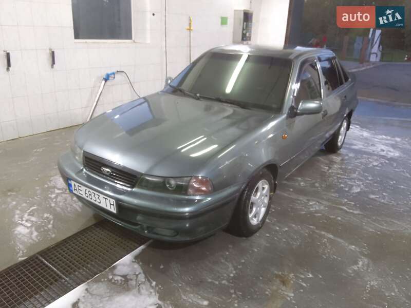 Седан Daewoo Nexia 1997 в Кривом Роге