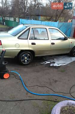 Седан Daewoo Nexia 2010 в 
