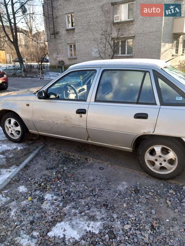 Седан Daewoo Nexia 2007 в Киеве