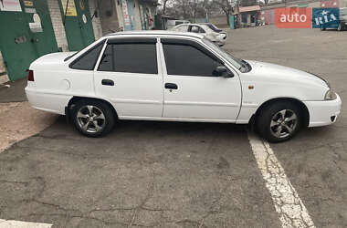 Седан Daewoo Nexia 2012 в 
