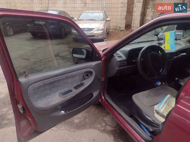 Седан Daewoo Nexia 2008 в Киеве