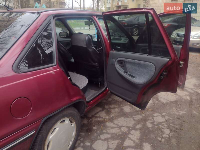 Седан Daewoo Nexia 2008 в Киеве