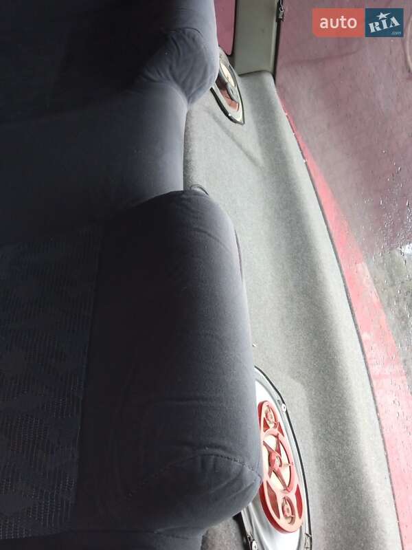 Седан Daewoo Nexia 1995 в Подольске