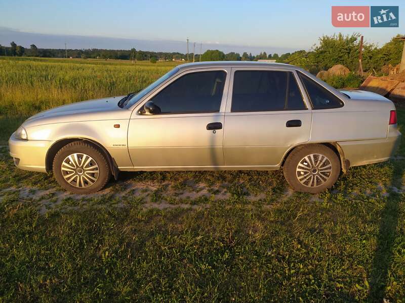 Седан Daewoo Nexia 2008 в Звягеле фото 2 Седан Daewoo Nexia 2008 в Звягеле
