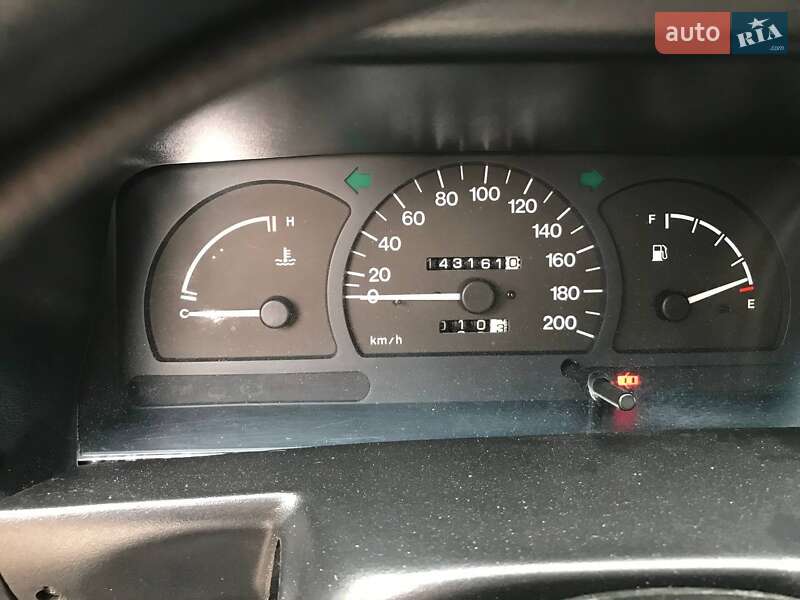 Седан Daewoo Nexia 1997 в Яготині
