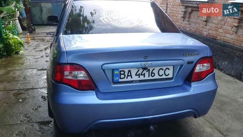 Седан Daewoo Nexia 2008 в Кропивницком
