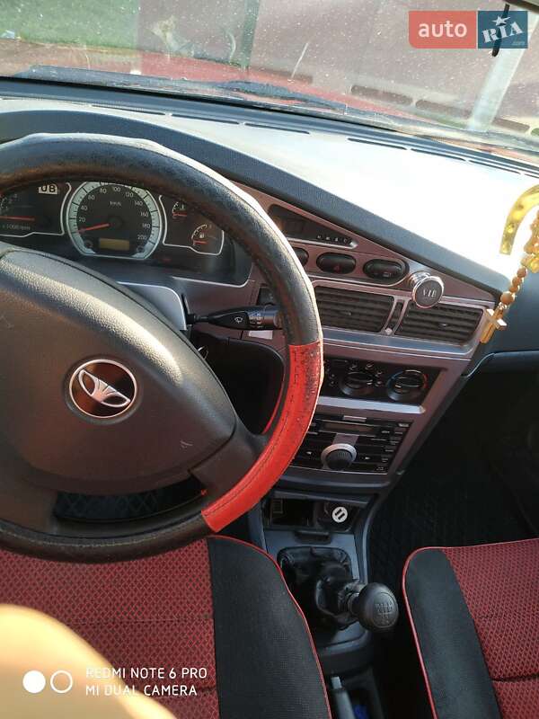Седан Daewoo Nexia 2012 в Березане
