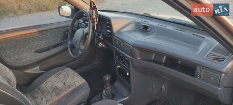 Седан Daewoo Nexia 2006 в Терновке фото 13 Седан Daewoo Nexia 2006 в Терновке