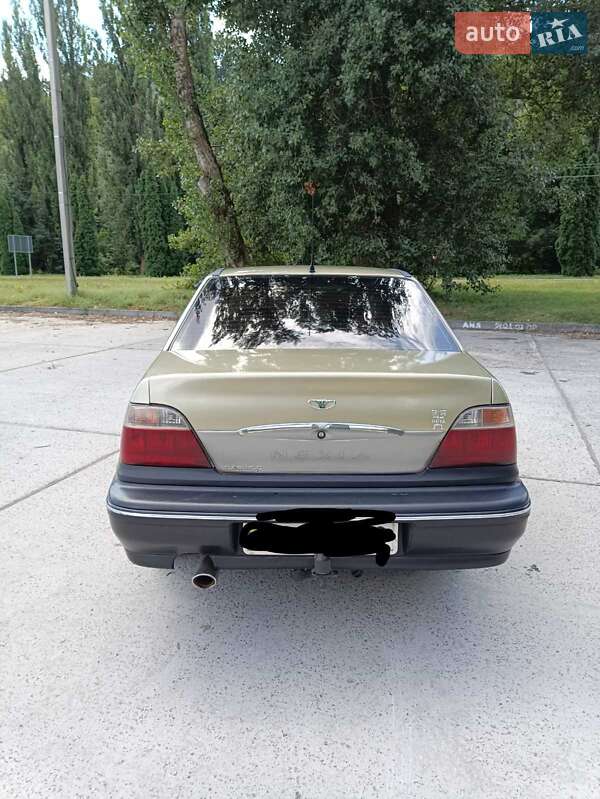 Седан Daewoo Nexia 2008 в Каневі
