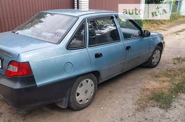 Седан Daewoo Nexia 2011 в 