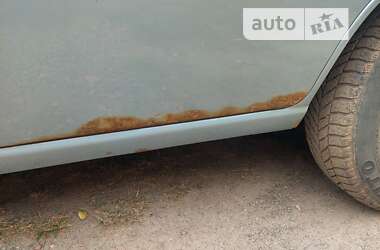 Седан Daewoo Nexia 2011 в 