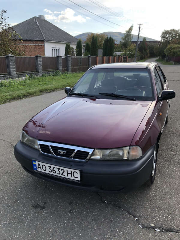 Седан Daewoo Nexia 2008 в Виноградове