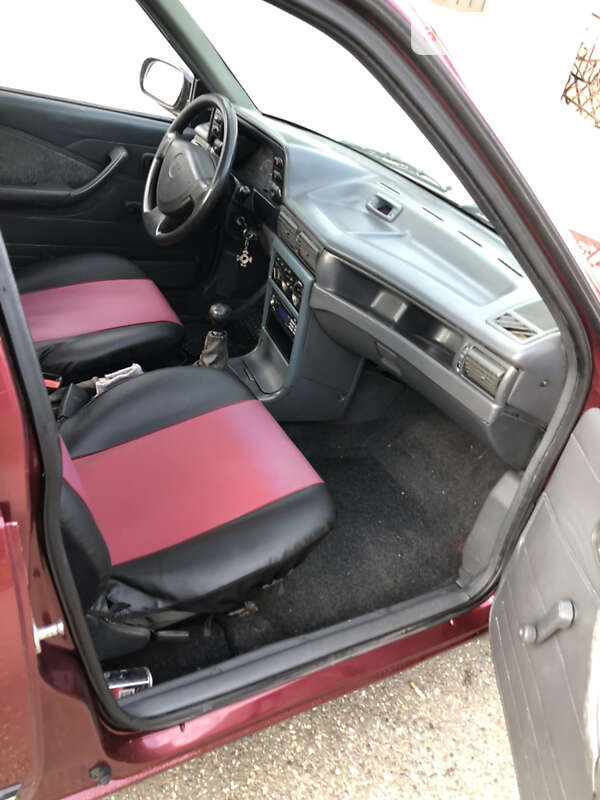 Седан Daewoo Nexia 2008 в Виноградове