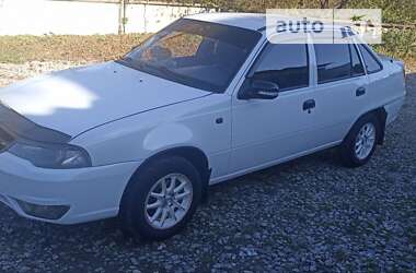 Седан Daewoo Nexia 1996 в Городенці