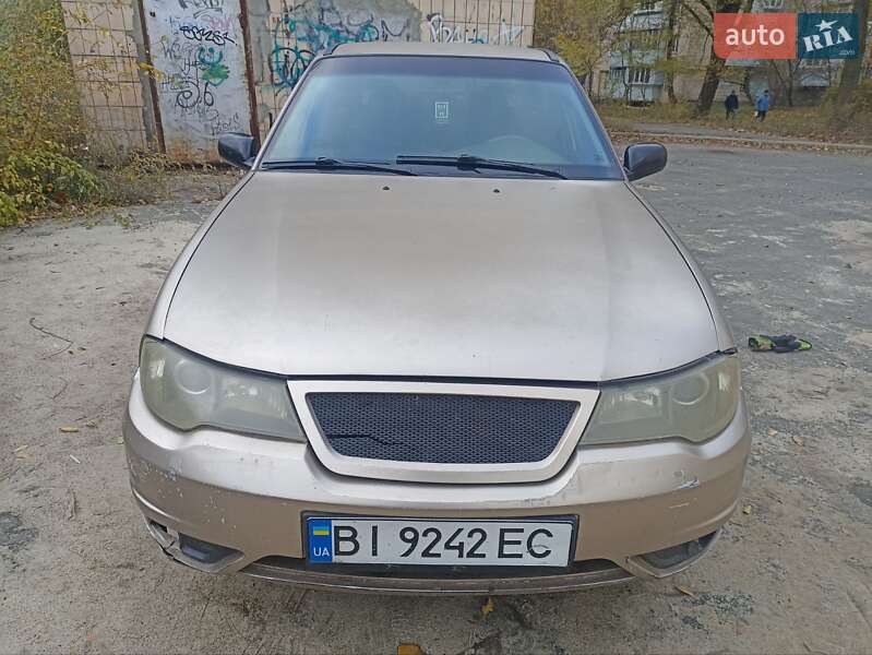 Седан Daewoo Nexia 2008 в Киеве