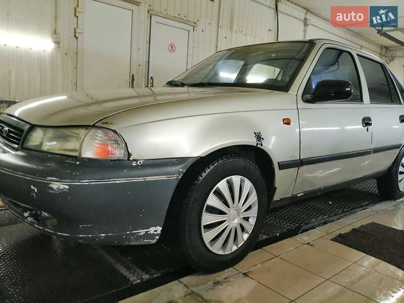 Седан Daewoo Nexia 2005 в Кропивницком