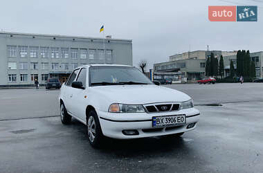 Седан Daewoo Nexia 2007 в Полонному