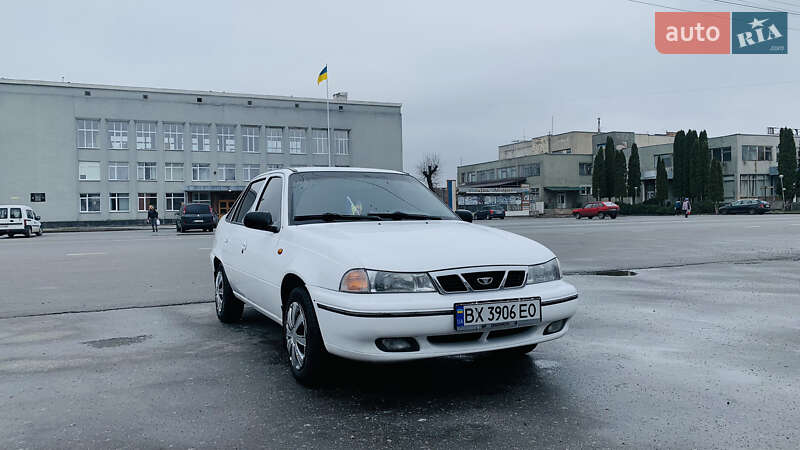 Седан Daewoo Nexia 2007 в Полонном