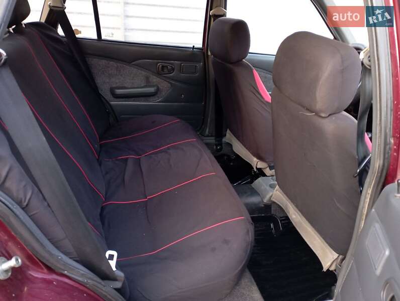 Седан Daewoo Nexia 2008 в Бориславі