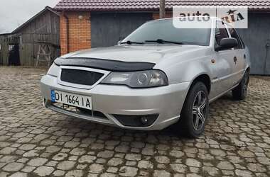 Седан Daewoo Nexia 2012 в Любешове