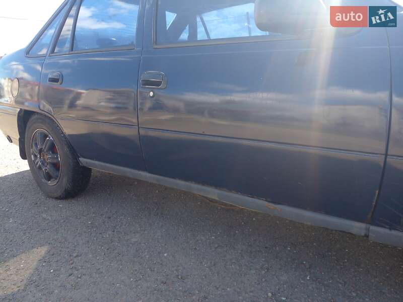 Седан Daewoo Nexia 2007 в Коломые