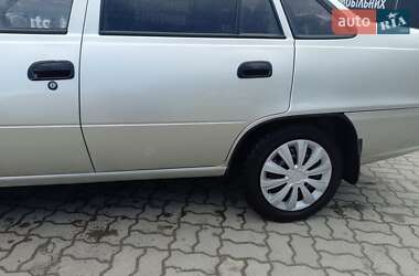 Седан Daewoo Nexia 2008 в 