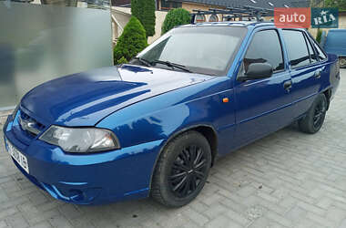 Седан Daewoo Nexia 2010 в 