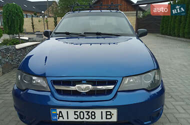 Седан Daewoo Nexia 2010 в Косові