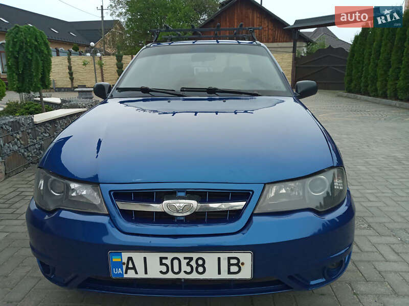 Седан Daewoo Nexia 2010 в Косове