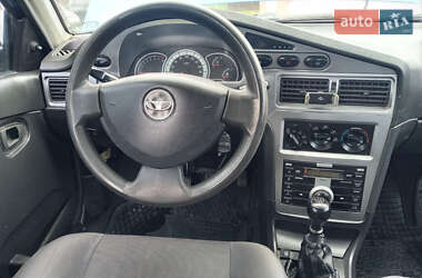 Седан Daewoo Nexia 2010 в Косові