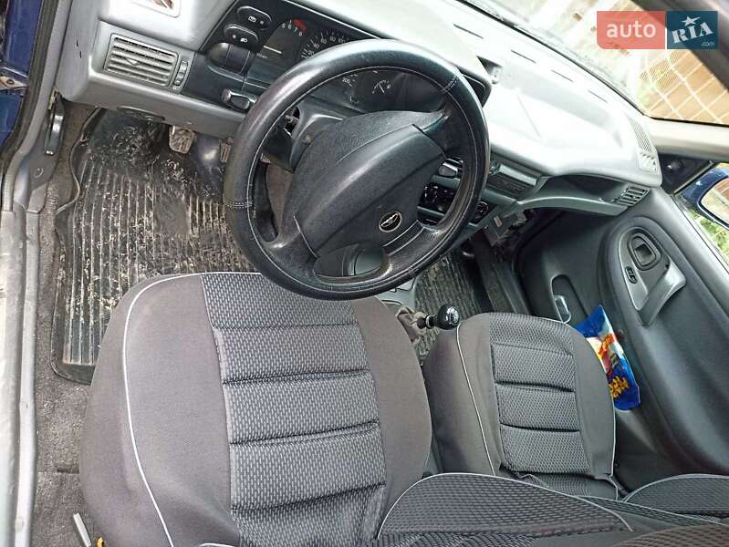 Седан Daewoo Nexia 1997 в Житомире